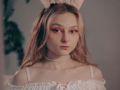 MayBleach from LiveJasmin