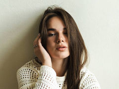 MayBloom from LiveJasmin