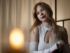 MayGell - blond female webcam at LiveJasmin