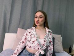 MayaCasey - blond female webcam at LiveJasmin