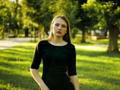 MayaGentle - female with red hair and  small tits webcam at LiveJasmin