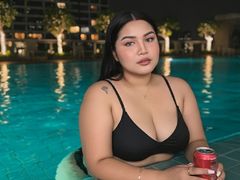 MayaMarie - female with black hair and  big tits webcam at LiveJasmin