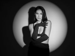 MaylaCherinne - female with black hair webcam at LiveJasmin