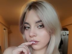 MayraSpanger - blond female webcam at LiveJasmin