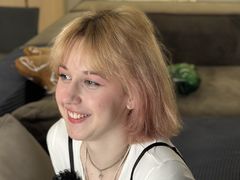 MayraYuasa from LiveJasmin