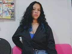MegaanBloom - female with black hair and  big tits webcam at LiveJasmin