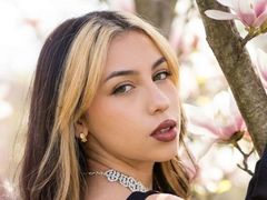 MeganMonroee - blond female webcam at LiveJasmin