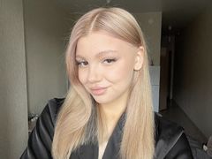 MelaFrot from LiveJasmin