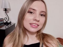 MelaniBell - blond female webcam at LiveJasmin