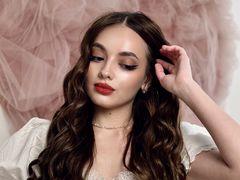 MelanieAlves - female with brown hair and  small tits webcam at LiveJasmin