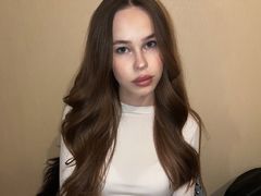 MelanieHunt - blond female with  big tits webcam at LiveJasmin