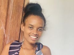 MelanieRaza from LiveJasmin