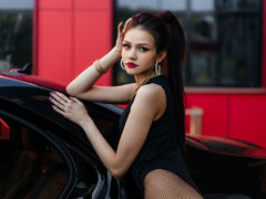 MelanieSutton - female with brown hair webcam at LiveJasmin