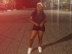 MeliMartinez - female with black hair and  big tits webcam at LiveJasmin