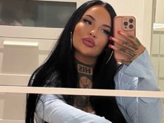 MelinaCurves from LiveJasmin