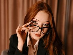 MelinaLil - female with red hair webcam at LiveJasmin