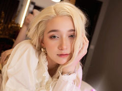 MelissaReis - blond female with  big tits webcam at LiveJasmin