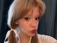 MellEllyn from LiveJasmin