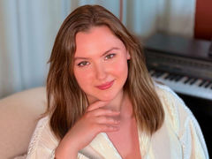 MelodyMore from LiveJasmin