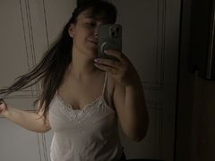 MelaMelanya - blond female webcam at LiveJasmin