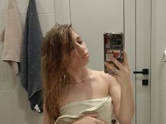 MerlynHepburn - blond female webcam at LiveJasmin
