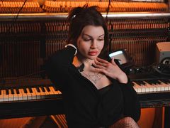 MerryCole from LiveJasmin