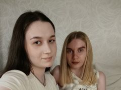 MerylAndOra from LiveJasmin