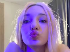 MiaAngele - female with black hair and  big tits webcam at LiveJasmin