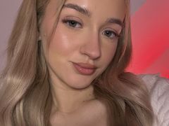 MiaChiara from LiveJasmin