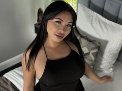 MiaHenks from LiveJasmin