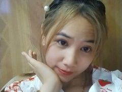 MiaJan - blond female with  big tits webcam at LiveJasmin