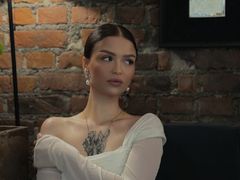 MiaLaly from LiveJasmin