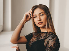 MiaMayson - blond female webcam at LiveJasmin