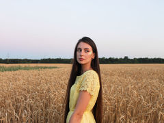 MiaMihu from LiveJasmin