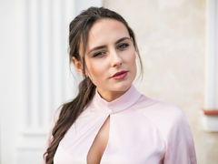 MiaOlis - female with brown hair webcam at LiveJasmin