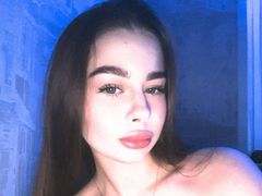 MiaRadd from LiveJasmin