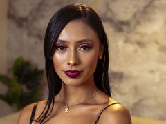 LyaRoberts - female with black hair webcam at LiveJasmin