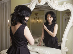 SandraGirl813 - female with black hair webcam at ImLive