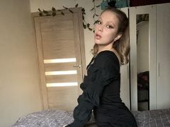 MiaVanberg from LiveJasmin