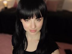 MiaYukie - female with black hair webcam at LiveJasmin