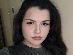 MiaaMitchel - female with black hair and  big tits webcam at LiveJasmin