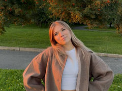 MichaelaFox from LiveJasmin