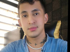 MichelSalvatore - male webcam at LiveJasmin