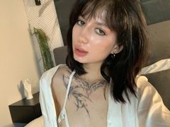 MicheleYter from LiveJasmin