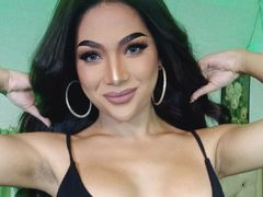 PrettySexyHotMaria - shemale with black hair webcam at ImLive