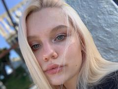 MikiMateo from LiveJasmin