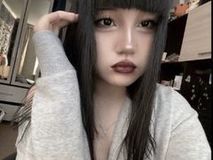 MilBay from LiveJasmin