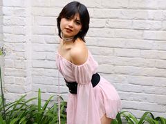 MilaBernal - female with black hair and  small tits webcam at LiveJasmin