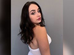 ViollaMoore - female with brown hair and  big tits webcam at LiveJasmin