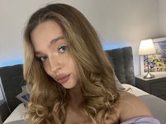 MilaSenn from LiveJasmin